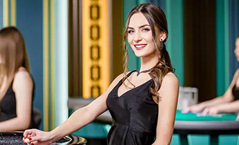 Hình ảnh chuyên viên chăm sóc khách hàng của 88xx nổ hũ, thể hiện sự tận tâm và sẵn sàng hỗ trợ 24/7.